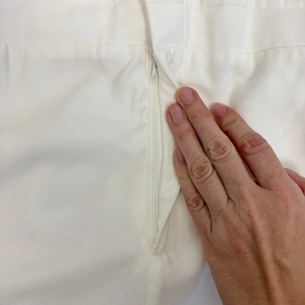 L’Academie Dylan Romper in White Size S